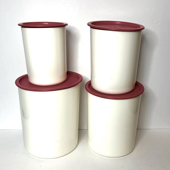 Tupperware One Touch Nesting Storage Canisters Container Set of 4 with Seals - Picture 2 of 10